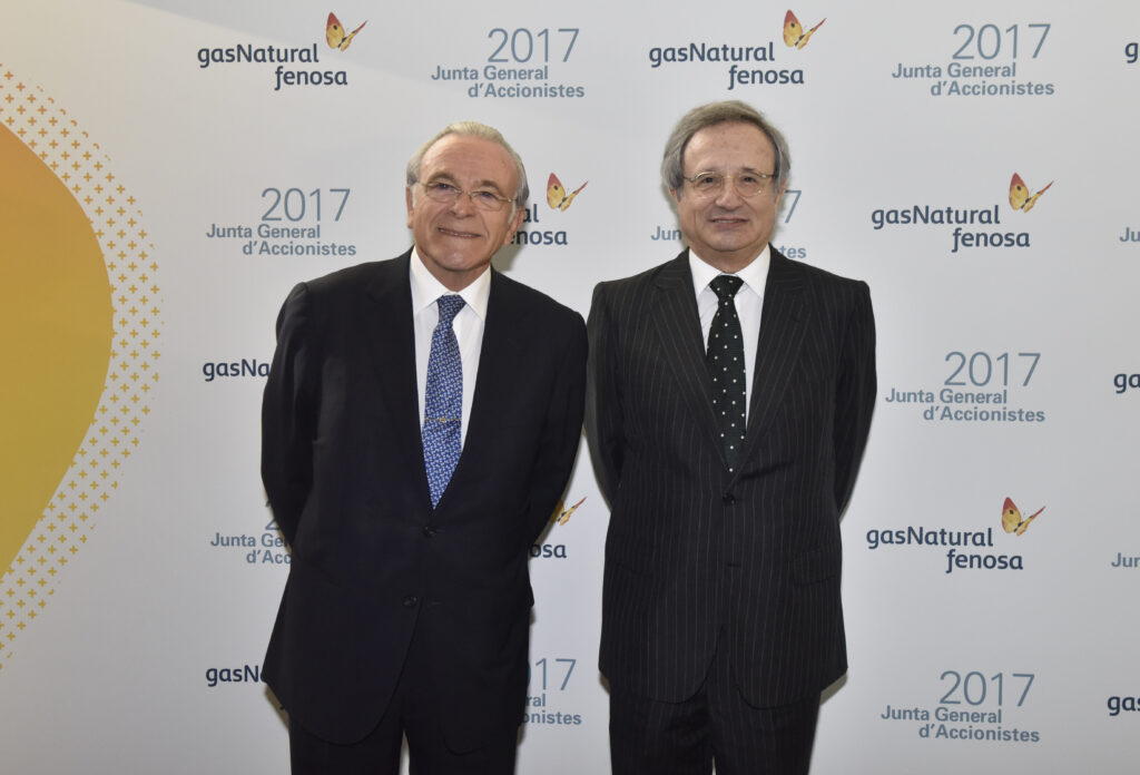 The chairman, Isidro Fainé, and the CEO, Rafael Villaseca, at the 2017 GSM.