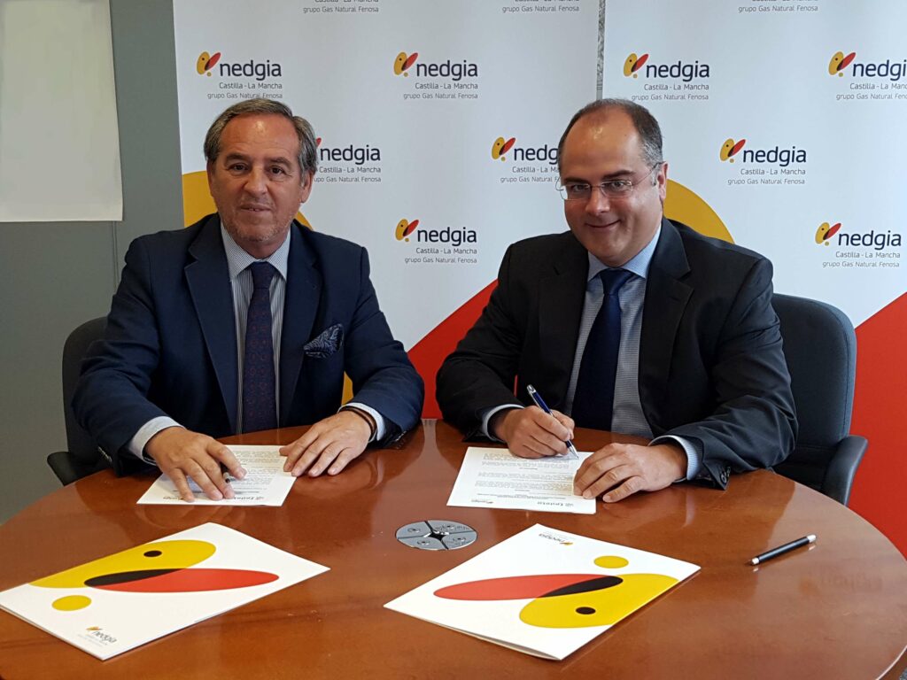 O presidente da Federación de Empresarios de Toledo, FEDETO CEOE-Cepyme, Ángel Nicolás, e o director xeral de Nedgia Castilla-La Mancha, Miguel Martín de Pinto.